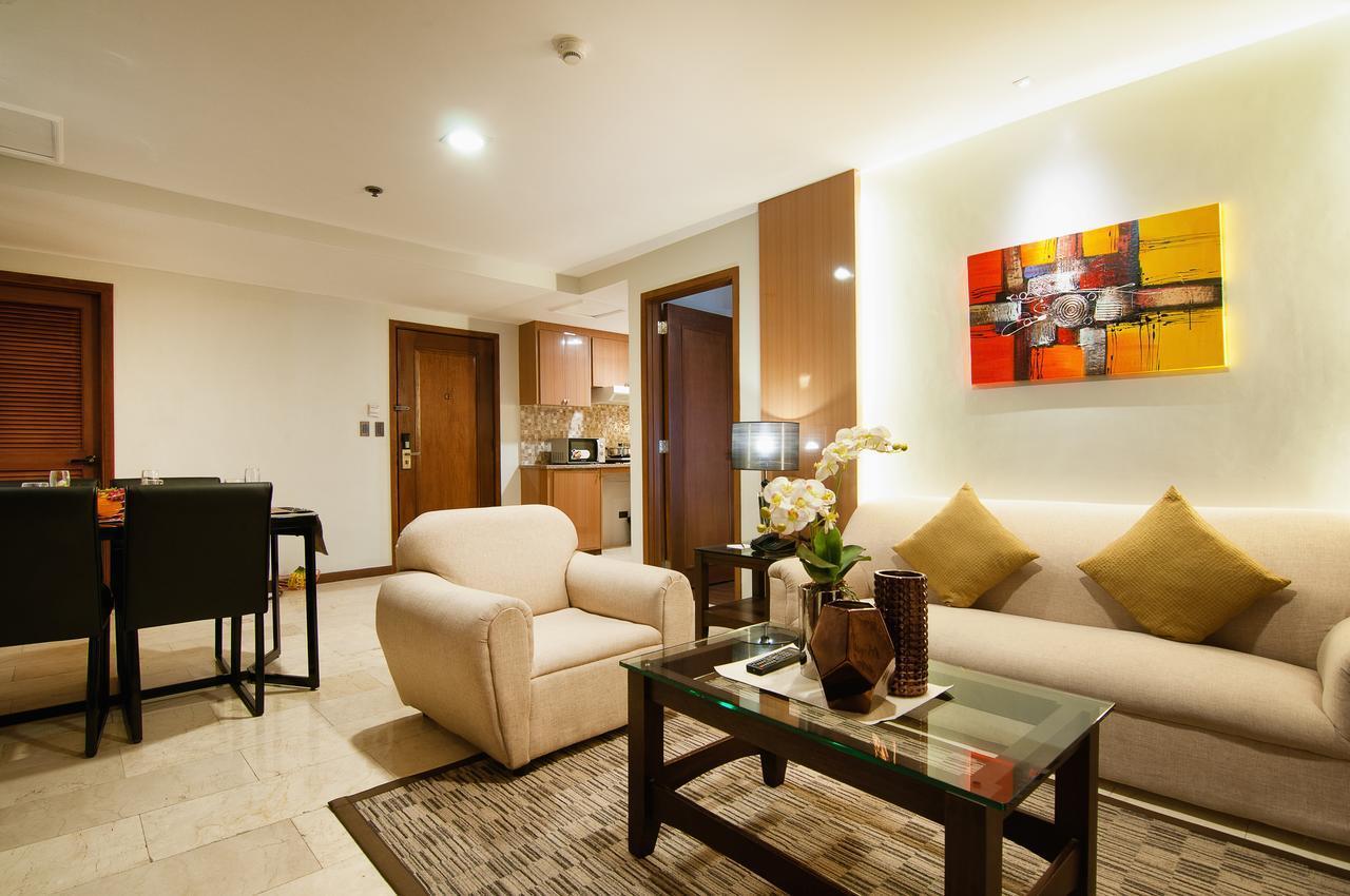 Fernandina 88 Suites Hotel Cidade Quezon Exterior foto
