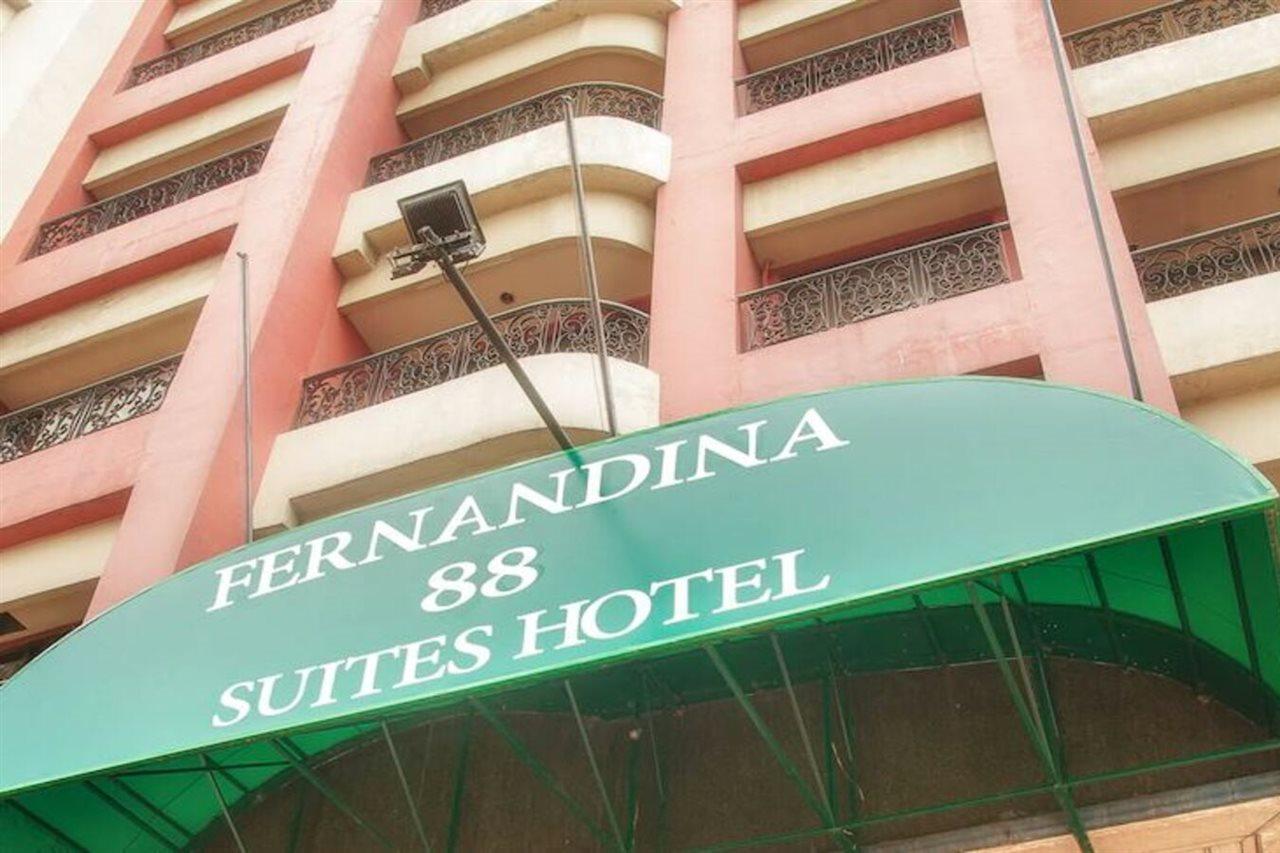 Fernandina 88 Suites Hotel Cidade Quezon Exterior foto