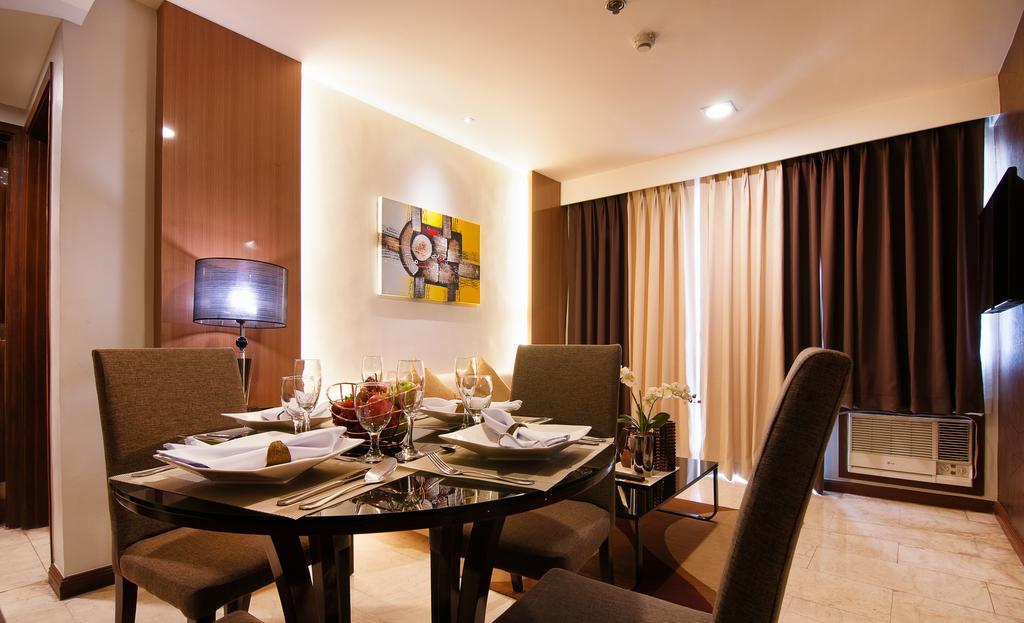 Fernandina 88 Suites Hotel Cidade Quezon Exterior foto